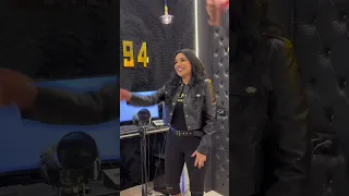 متعرفش تجيلي علي سكة   محمود الليثي و امينة دندنها