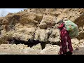 Lagu **🚶‍♀️🛤️ Passing through difficult roads: the journey of a nomadic woman in Kuch Ashayr