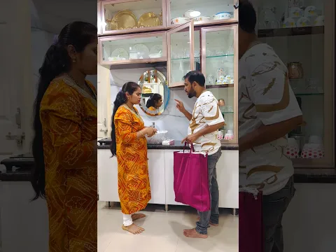 నాకు మతిమరుపు లేదని ఇప్పుడైనా నమ్ముతావా 😌😌😌 #supersreenivas #youtubeshopping