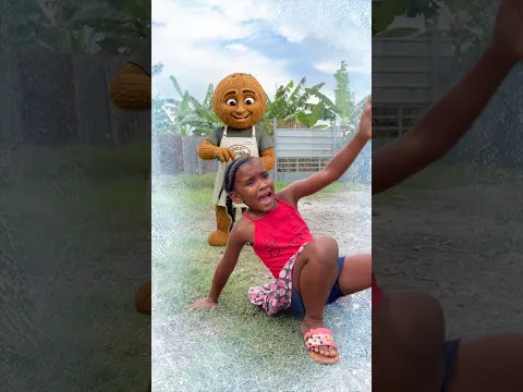 ¡COCARDO quiere convertir a esta niña en HELADO de CHOCOLATE! 😱🍫