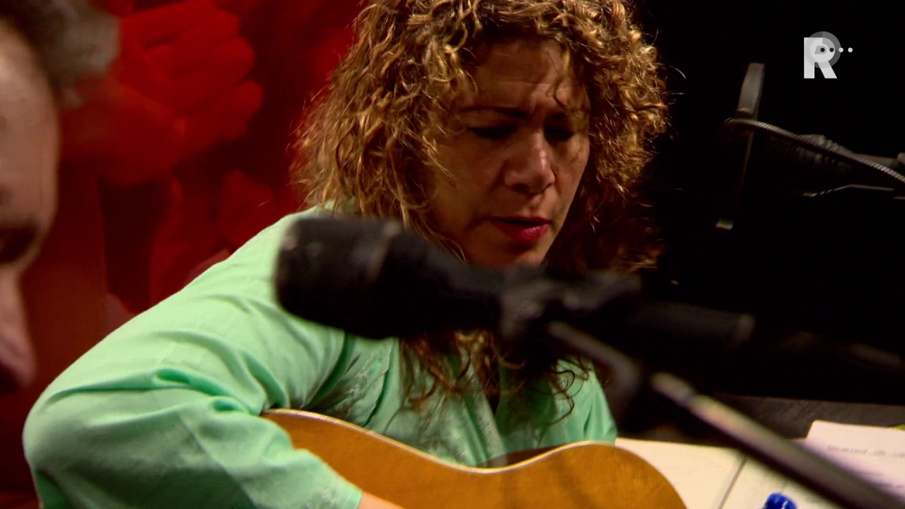 Dayna Kurtz & Robert Maché - Raise the Last Glass - Live uit Lloyd