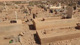 صلوا على النبي ما دامت الدنيا حضرة خاشعة 