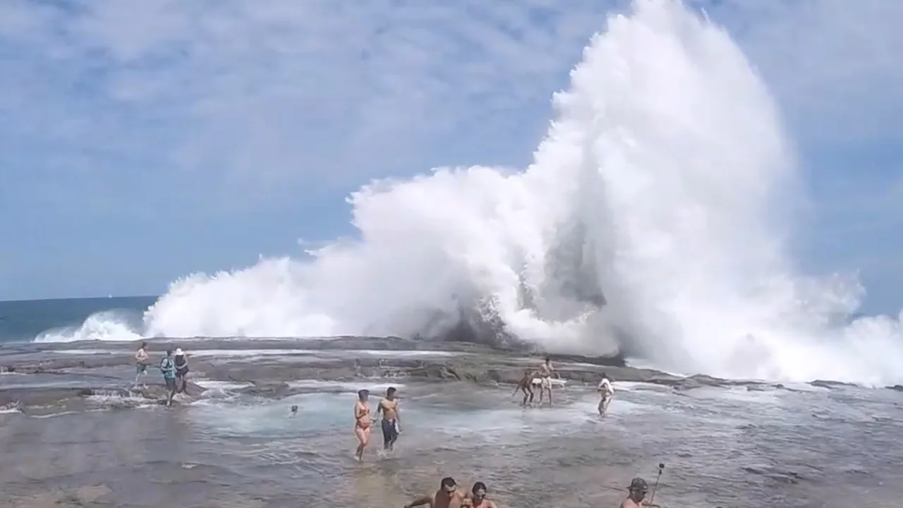 People vs Nature Fails | Crazy Weather Caught on Camera
