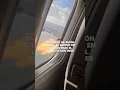 Pasajero de avion graba el motor en llamas tras el impacto con aves