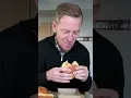 Lagu McDonald's CEO Chris Kempczinski vergelijkt de Big Mac met de Chicken Big Mac.