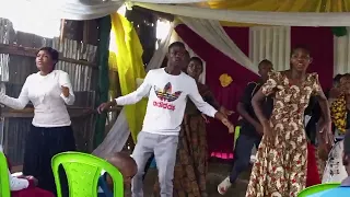 KWAYA YA UPENDO KUTOKA NZEGA TABORA KATIKA KANISA LA EAGT IPILILI 