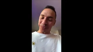 خالد مختار   يابني وانا مش زعلان والله مفيش حاجه فيه ايه         دندنها