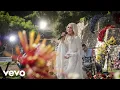 Download Lagu Gwen Stefani - Swallow My Tears (Backyard Garden Party)