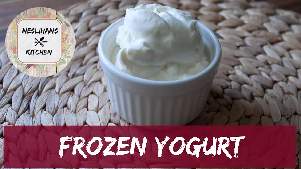 Das beste Protein Frozen Yoghurt Rezept (besser als das Original!). 