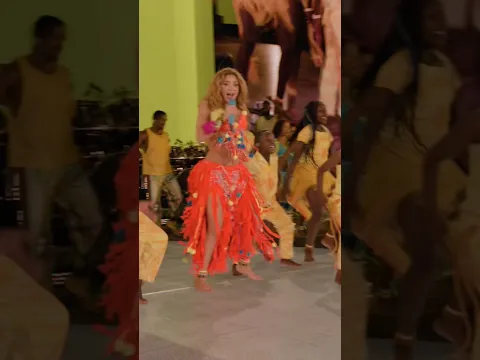 Ghetto Kids - Performance with Shakira in Spain #ghettokids #