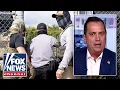 Download Lagu Trump can do this if Chicago residents impede ICE operations: Jonathan Fahey