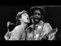 Download Lagu MICK JAGGER \u0026 PETER TOSH (YOU GOTTA WALK) DON'T LOOK BACK