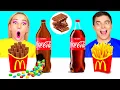 Download Lagu Tantangan Makanan Asli vs Makanan Cokelat | Siapa Yang Memenangkan Perang Memasak Fun Challenge