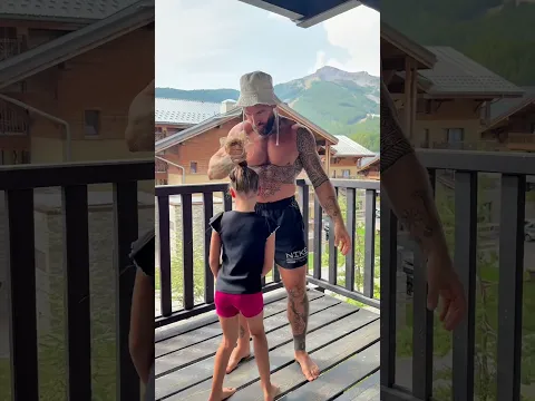 Quand papa prépare sa princesse ❤️👑