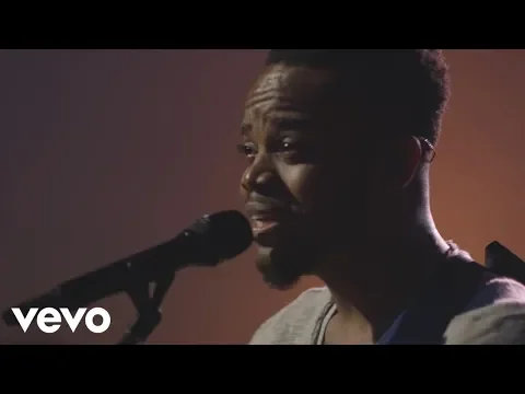 Download MP3 Travis Greene - Be Still (Live Music Video)