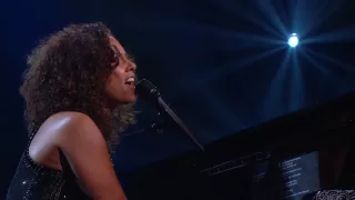 Alicia Keys - If I Ain't Got You (Piano \u0026 I: AOL Sessions +1)