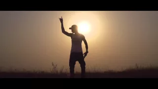 E L - Hallelujah ft M anifest