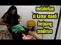 Download Lagu Melahirkan di kamar mandi sendirian (Giving birth in the bathroom struggling alone)
