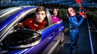 escapamos del asesino de la motosierra