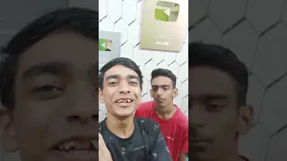 UNBOXING Golden Play Button Shorts 