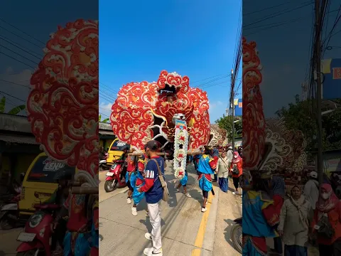 Atraksi Sisingaan manuk dangdut