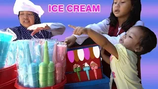 Download Drama Keysha and Afsheena Buy Ice Cream - Mama Pretend Selling Ice Cream MP3