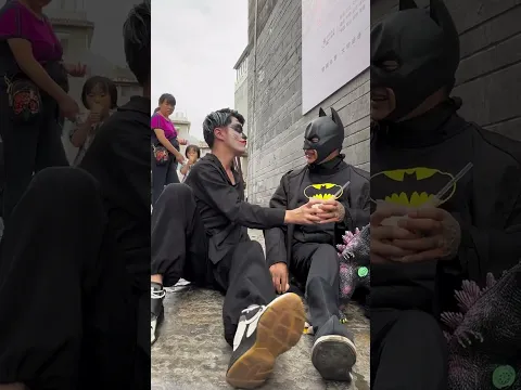 时间磨去了无知,年纪磨去了任性,处处都 做着不能左右的事 #一只蝙蝠侠... 展开