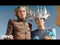 Download Lagu Empire Of The Sun - Alive (Official Video)