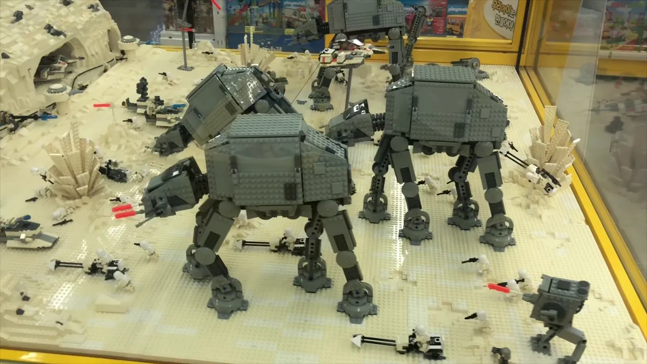 Star Wars Battle Pack Hunt at the LEGO Store, ToysRus & Walmart
