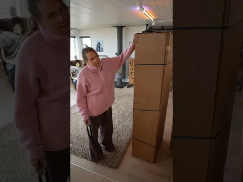 Is this IKEA’s best sofa ever?! 🏠🔨 The cabin makeover continues