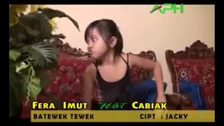 Download ABAK BATEWEK TEWEK ~ FERA IMOET \u0026 CABIAK ~ BAKATAMUIK ~ Official Video Music APH Management MP3