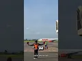 Lagu Ternyata Segini Gaji Tukang Parkir Pesawat di Indonesia #Marshaller #TukangParkirPesawat
