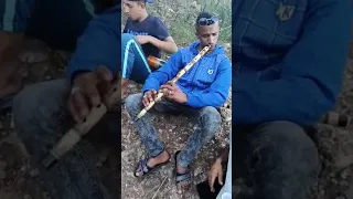 اتفرج و اسمع النغمة 