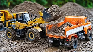 RC Wheel Loader Huina Muat Pasir ke Dump Truck | Mainan Alat Berat Konstruksi Mini