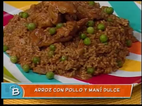 Arroz con pollo y maní dulce