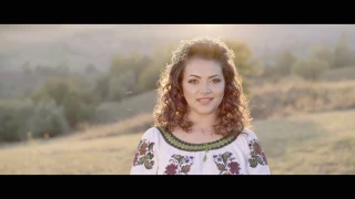 laura olteanu acas i rom nia acompaniaz orchestra fra ilor advahov