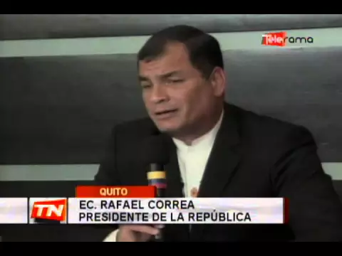 Presidente Correa retornó tras visitar al Papa