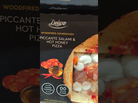 Le pizze surgelate della #lidl in Irlanda. Le mangereste? #pizza