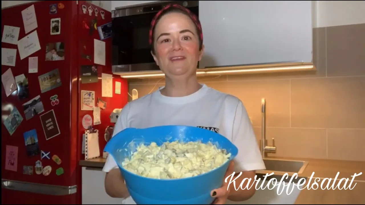 Kartoffelsalat mit Mayonnaise Rezept - Der einfachste Kartoffelsalat der Welt und er ist mega lecker. 