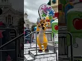 Download Lagu Timon Keurt Mijn Lion King Outfit Goed! #disney #disneylandparis