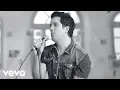 Download Lagu Jota Quest - Dentro de um Abraço (Clipe Oficial)