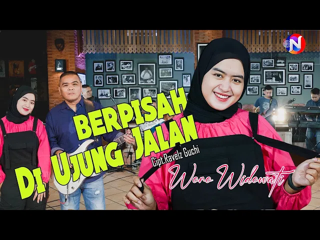 Download MP3 Woro Widowati - Berpisah Di Ujung Jalan (Official Music Video)