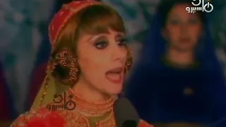 في ليال كتمت سر الهوى   فيروز   حفلة حديقة الاندلس بالقاهرة دندنها