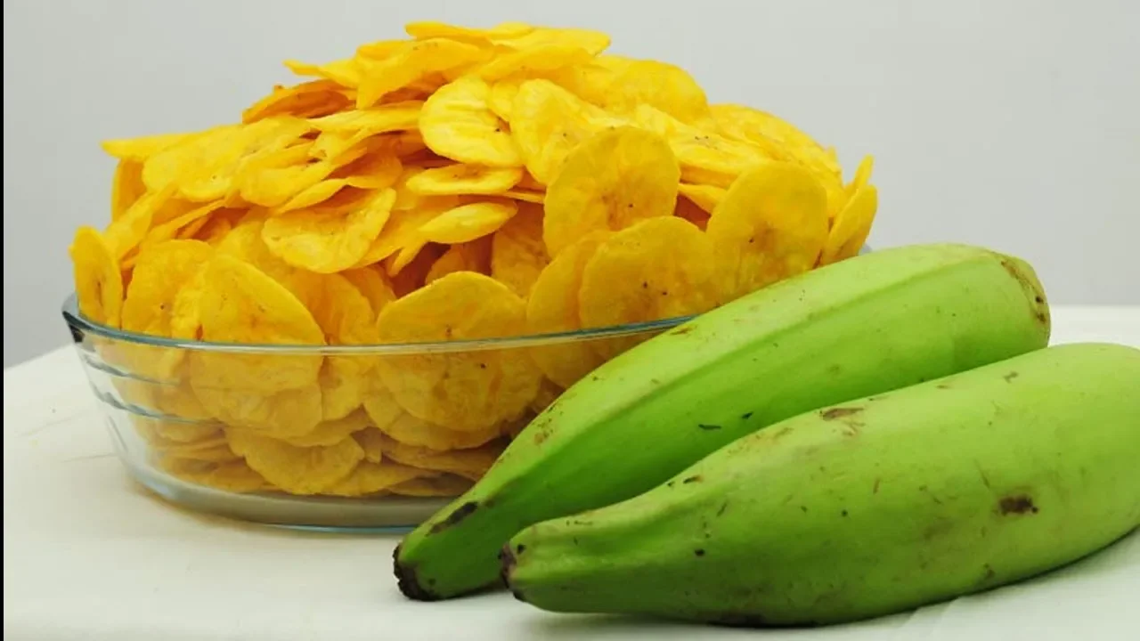 How To Make Banana Chips | Home Made Banana Chips Recipe | Livefood