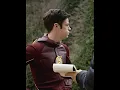 Download Lagu The Flash makes a super jump #theflash