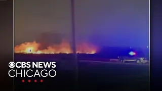 Brush fire breaks out amid string winds in Tinley Park Illinois