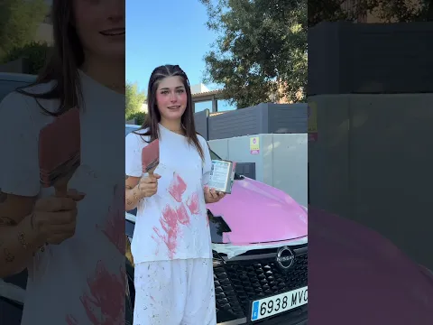 Pinto el coche de mi papá de color rosa ￼