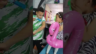 طاطا بيخاف قووى من الحقنه                                       طرائف       عمر ماتريكس دندنها