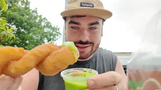 trying all the random street food I can find in Thailand πΉππ₯π₯₯π΄ street food less than $1