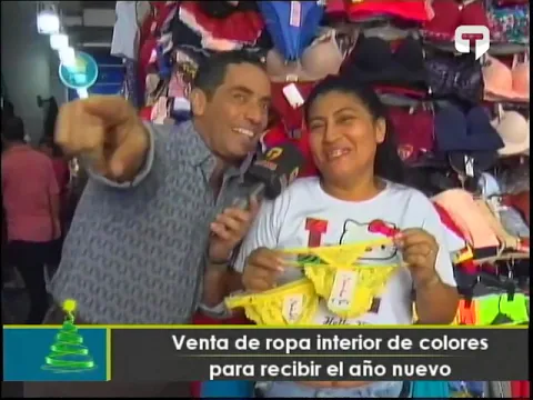 Venta de ropa interior de colores para recibir el año nuevo